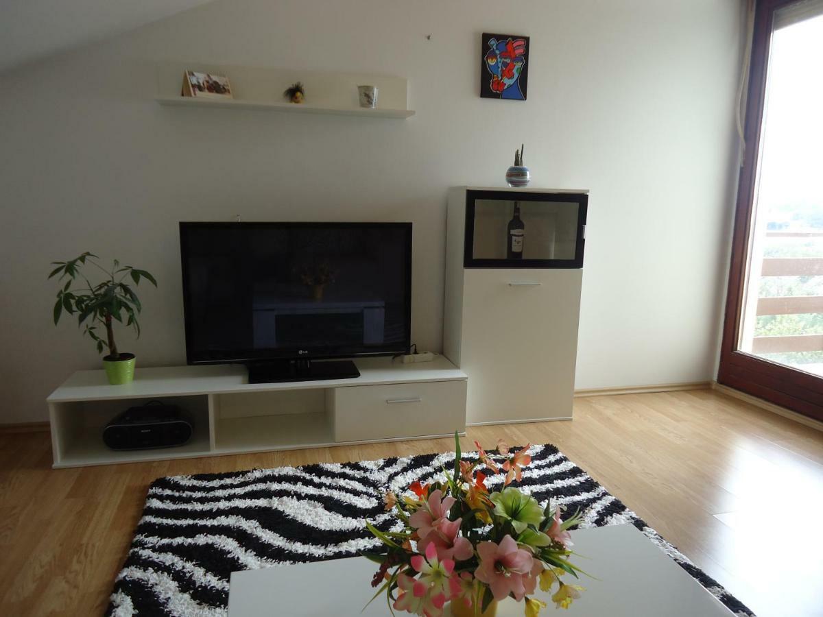 Korina Apartment